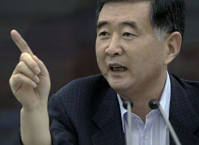 Попал в точку? Китайского дипломата выслали за совет, как нам побороть коррупцию.